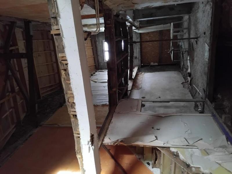 Immeuble - 1 m² - 1 pièce