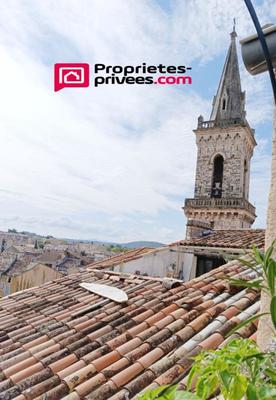 Appartement - 110 m² - 4 pièces