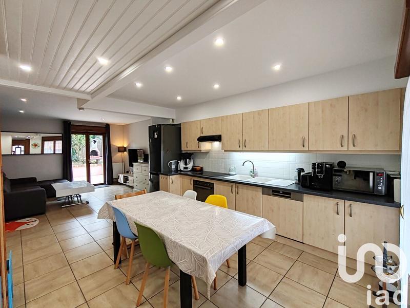 Maison - 100 m² - 6 pièces