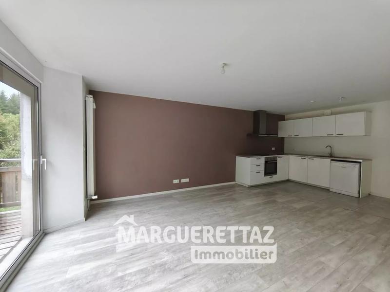 Appartement - 95 m² - 4 pièces