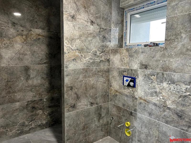 Appartement - 80 m² - 3 pièces