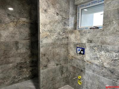 Appartement - 80 m² - 3 pièces