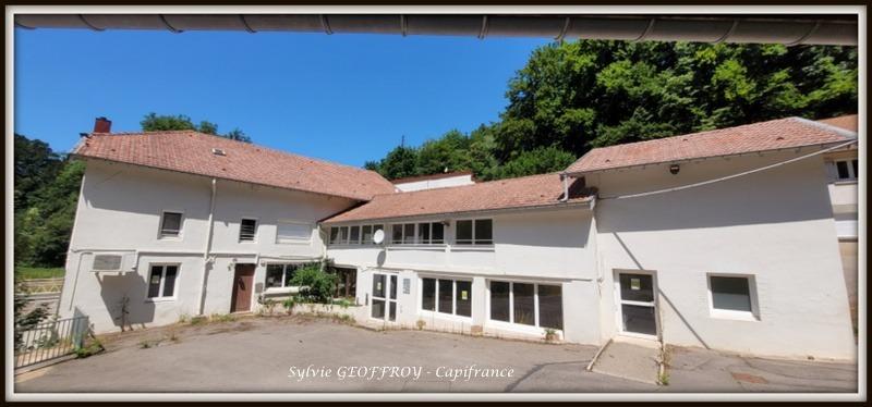 Ferme - 1 400 m² - 50 pièces