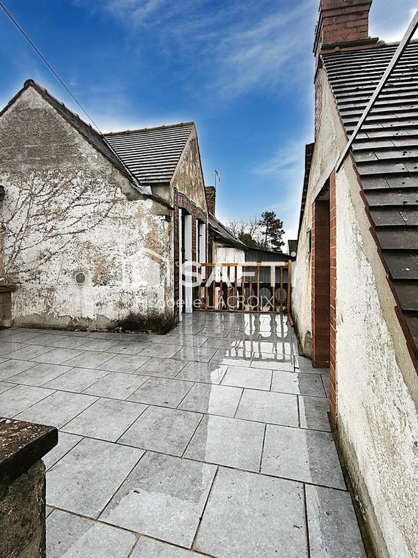 Maison - 90 m² - 5 pièces