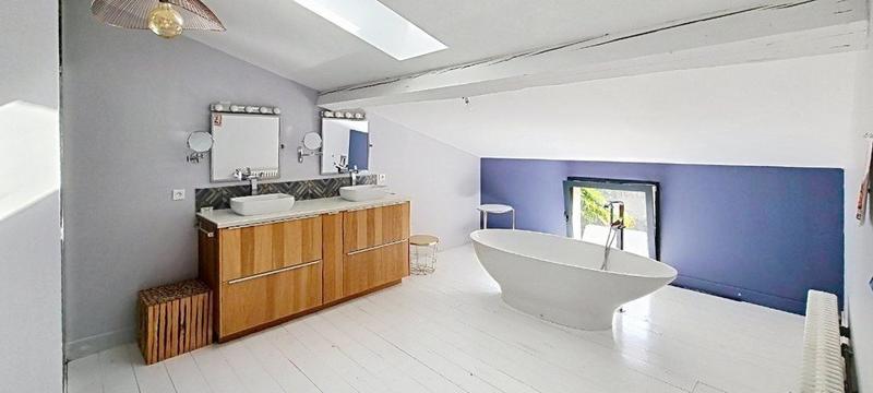 Maison - 315 m² - 7 pièces