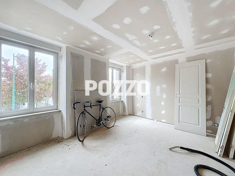 Immeuble - 280 m² - 6 pièces