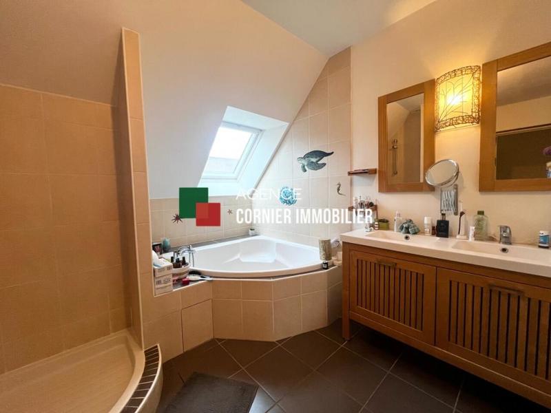 Pavillon - 134 m² - 7 pièces