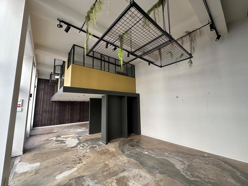 Bureau - 100 m² - 2 pièces