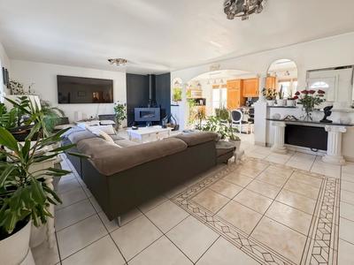Villa - 210 m² - 7 pièces