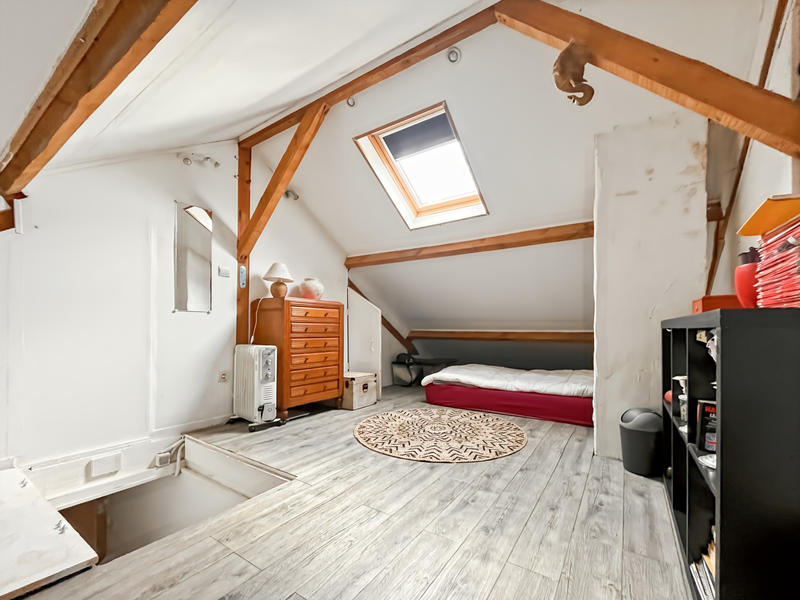 Maison - 102 m² - 5 pièces