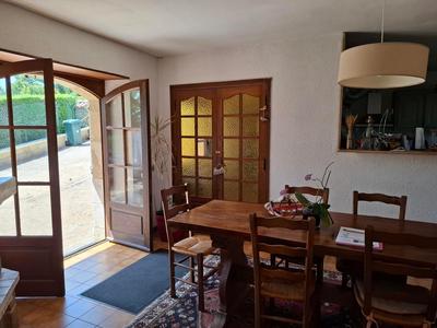 Maison - 138 m² - 5 pièces