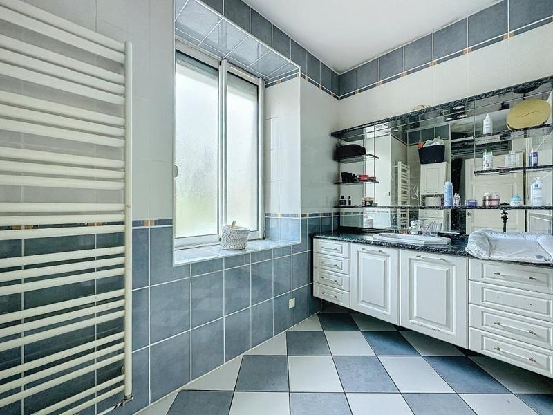 Maison en pierre - 180 m² - 5 pièces