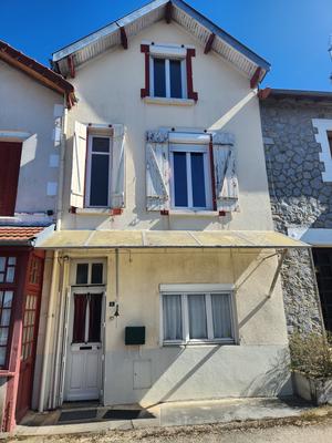 Maison - 100 m² - 6 pièces