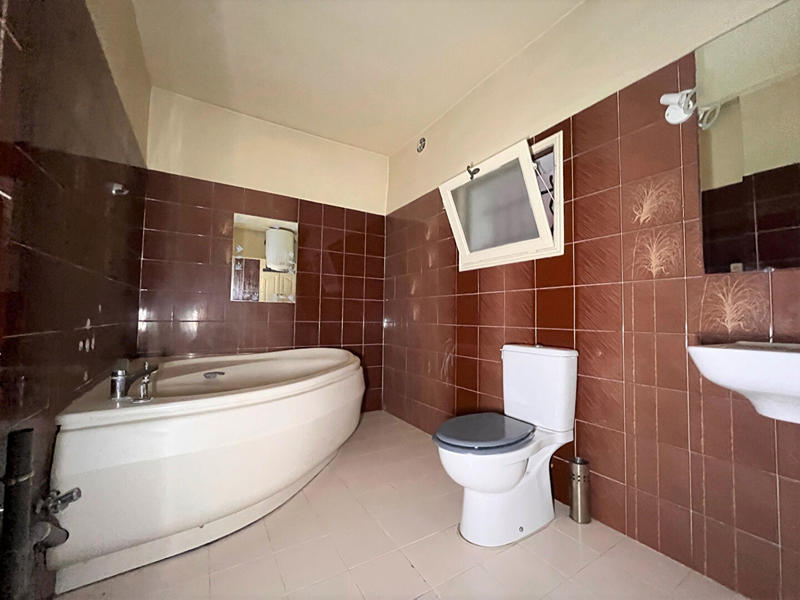 Immeuble - 257 m² - 12 pièces