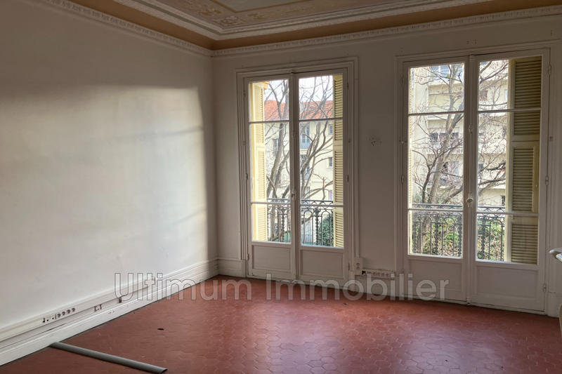 Appartement - 146 m² - 6 pièces