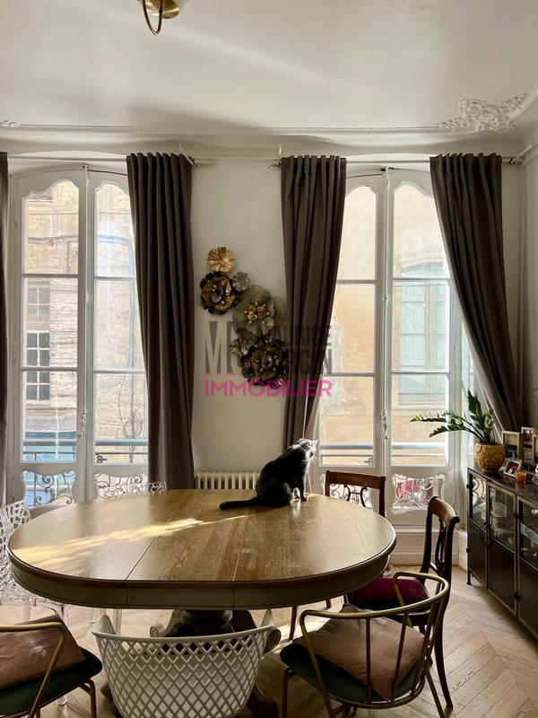 Appartement - 107 m² - 4 pièces