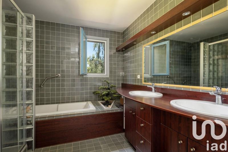 Maison - 152 m² - 6 pièces