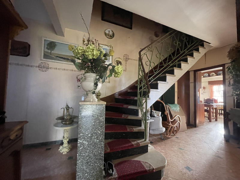 Maison - 186 m² - 9 pièces