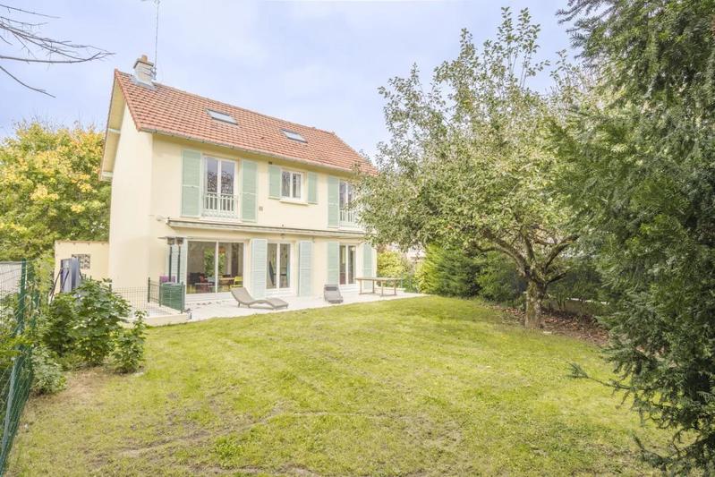 Maison - 170 m² - 6 pièces