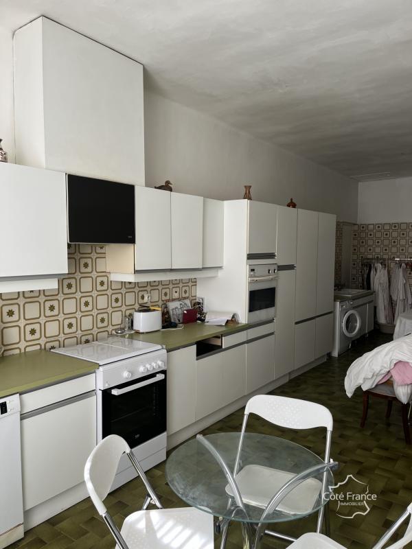 Mas - 258 m² - 5 pièces