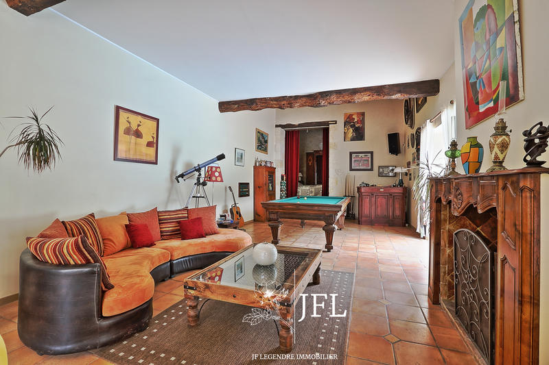 Maison ancienne - 203 m² - 7 pièces