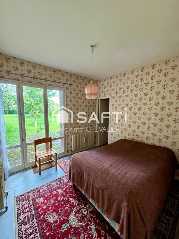 Maison - 250 m² - 8 pièces