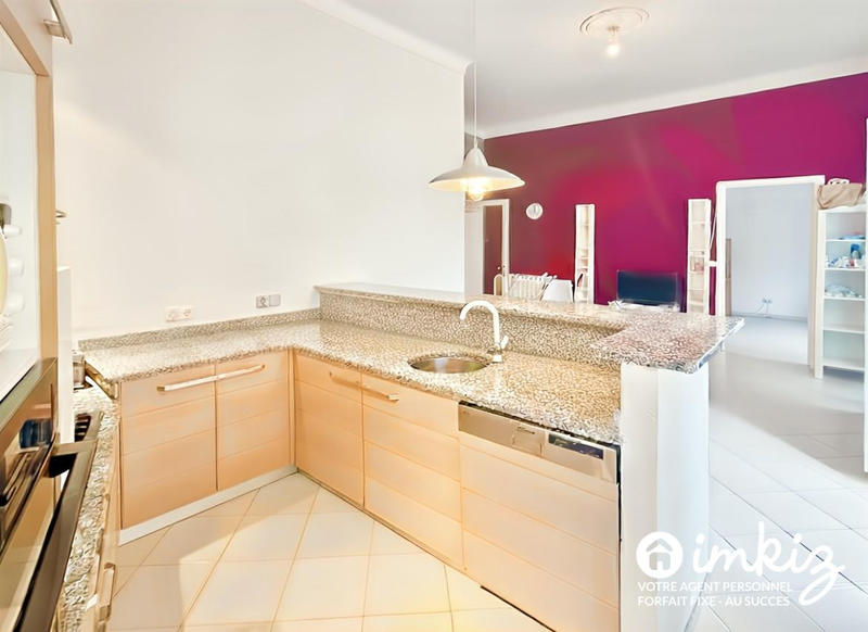 Appartement - 81 m² - 3 pièces