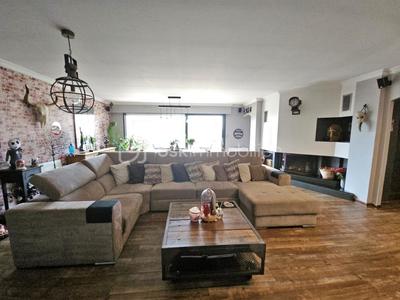 Maison - 205 m² - 7 pièces