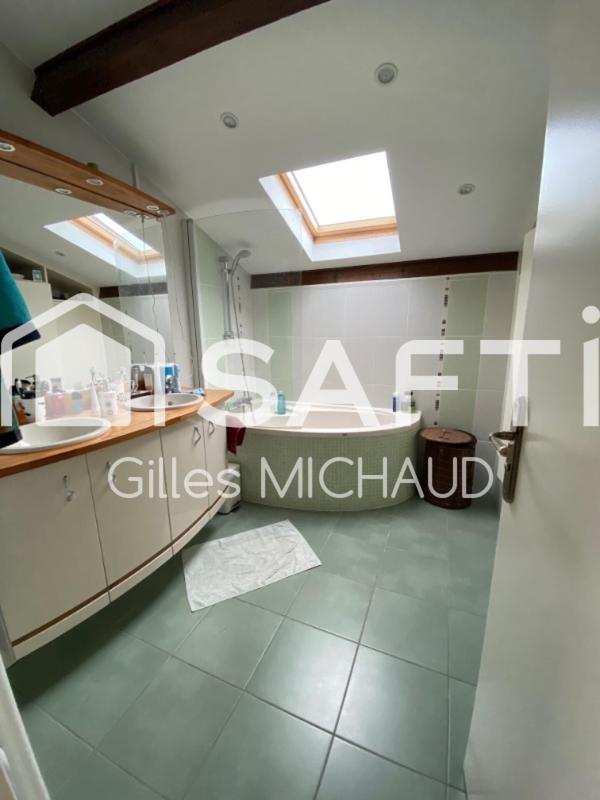 Maison - 170 m² - 7 pièces