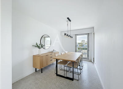 Appartement - 80 m² - 4 pièces