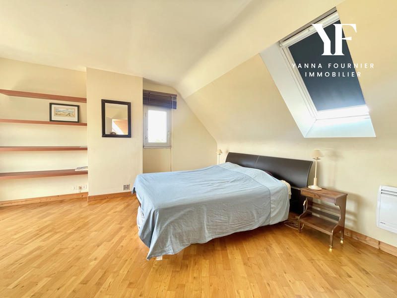 Maison - 199 m² - 7 pièces