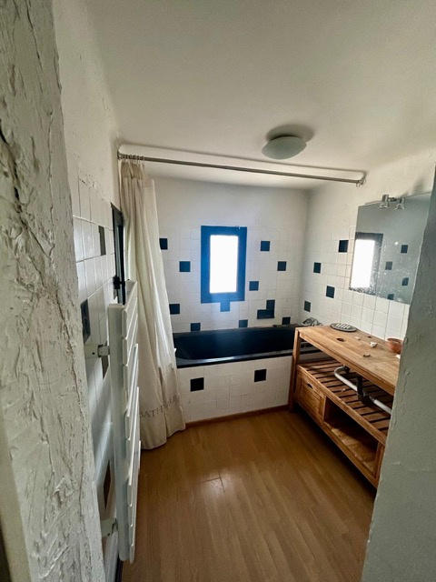 Maison - 308 m² - 13 pièces