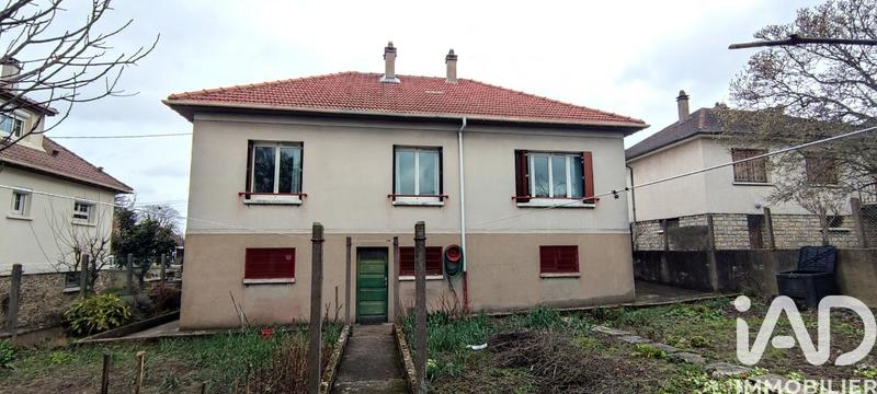 Maison - 89 m² - 5 pièces