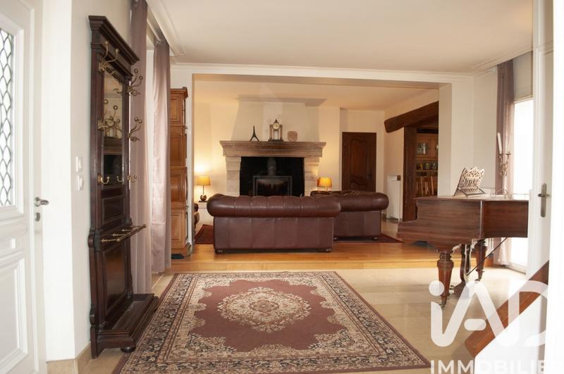 Maison - 298 m² - 14 pièces