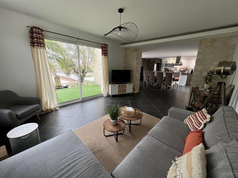 Maison traditionnelle - 119 m² - 4 pièces