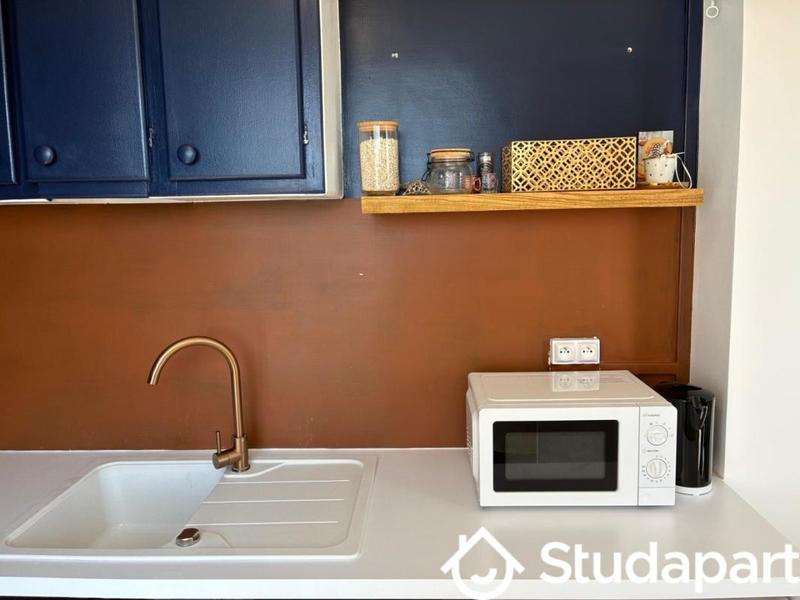 Chambre - 9 m² - 1 pièce