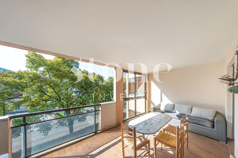 Appartement - 81 m² - 3 pièces