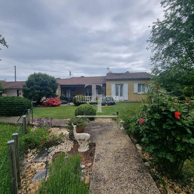 Maison - 88 m² - 4 pièces