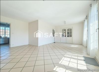 Maison - 112 m² - 6 pièces