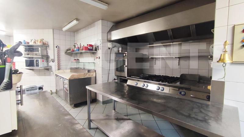 Fonds de commerce - 300 m²