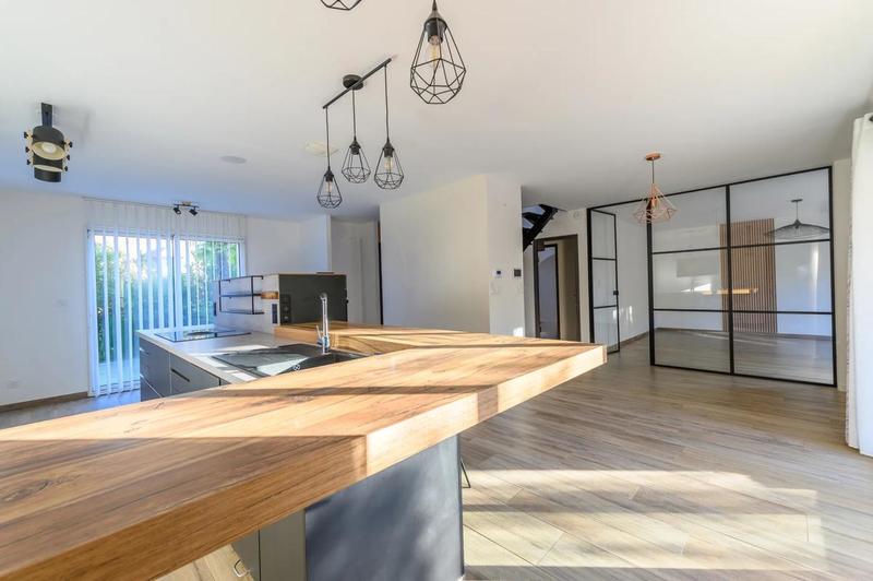 Maison - 160 m² - 6 pièces