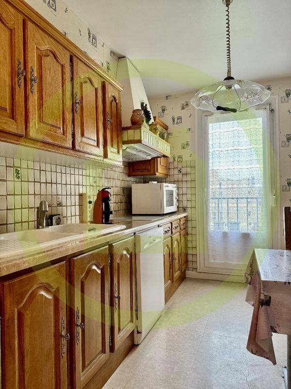 Appartement - 95 m² - 5 pièces