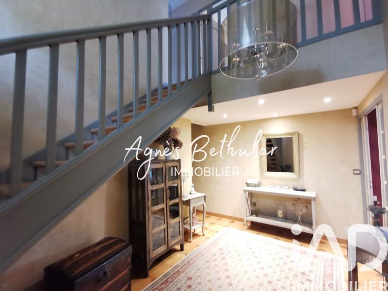 Maison - 192 m² - 8 pièces