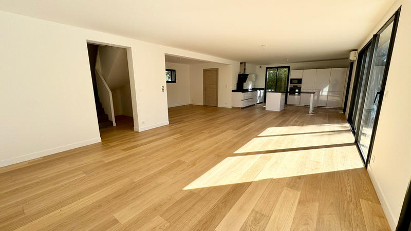 Maison - 175 m² - 5 pièces