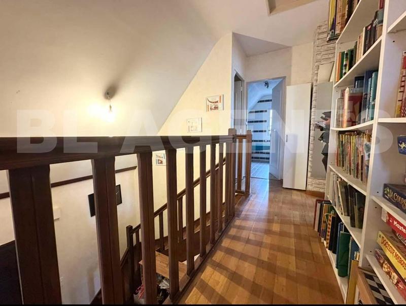 Maison traditionnelle - 114 m² - 6 pièces