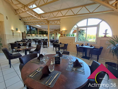 Fonds de commerce - Magasins - 1 080 m²