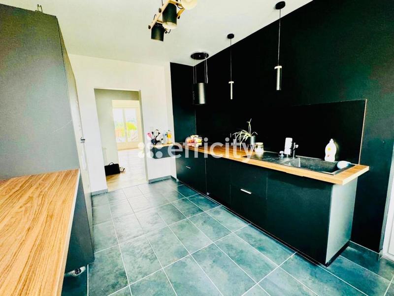 Appartement - 101 m² - 3 pièces