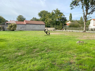Terrain - 946 m²
