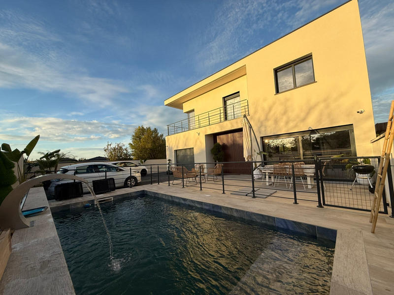 Maison - 150 m² - 6 pièces