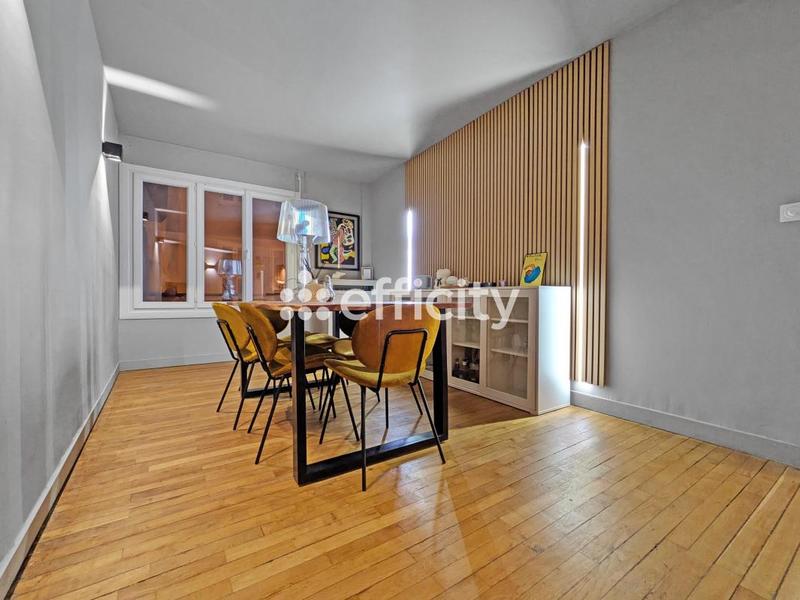 Appartement - 95 m² - 3 pièces